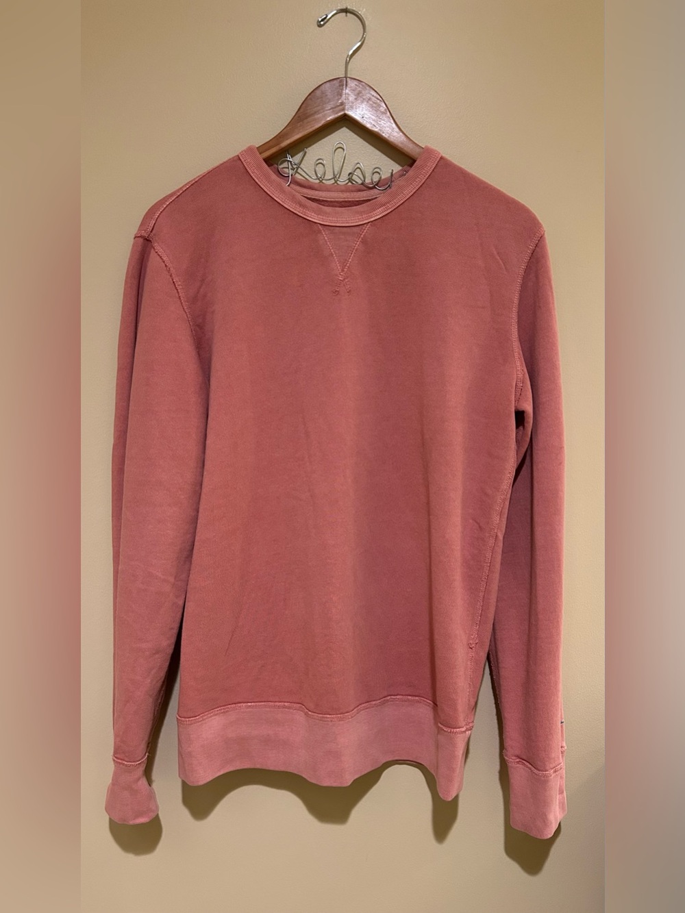 Faherty Men’s Sunwashed Organic Cotton Crewneck Sweatshirt Pink Rose M Like New